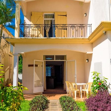 Garcon Des Iles Villa Mont-Choisy Exteriör bild